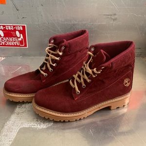 Basically New Maroon Timberland Boots !!